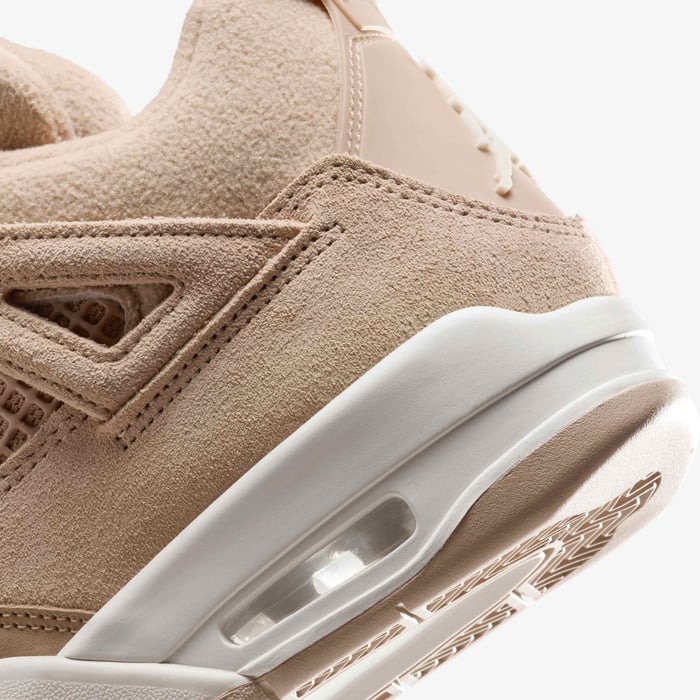 Womens Jordan 4 Retro Shoe