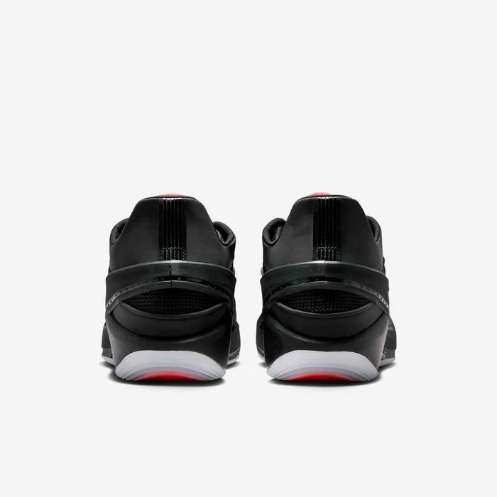 Mens Luka 5LOW Basketball Shoe
