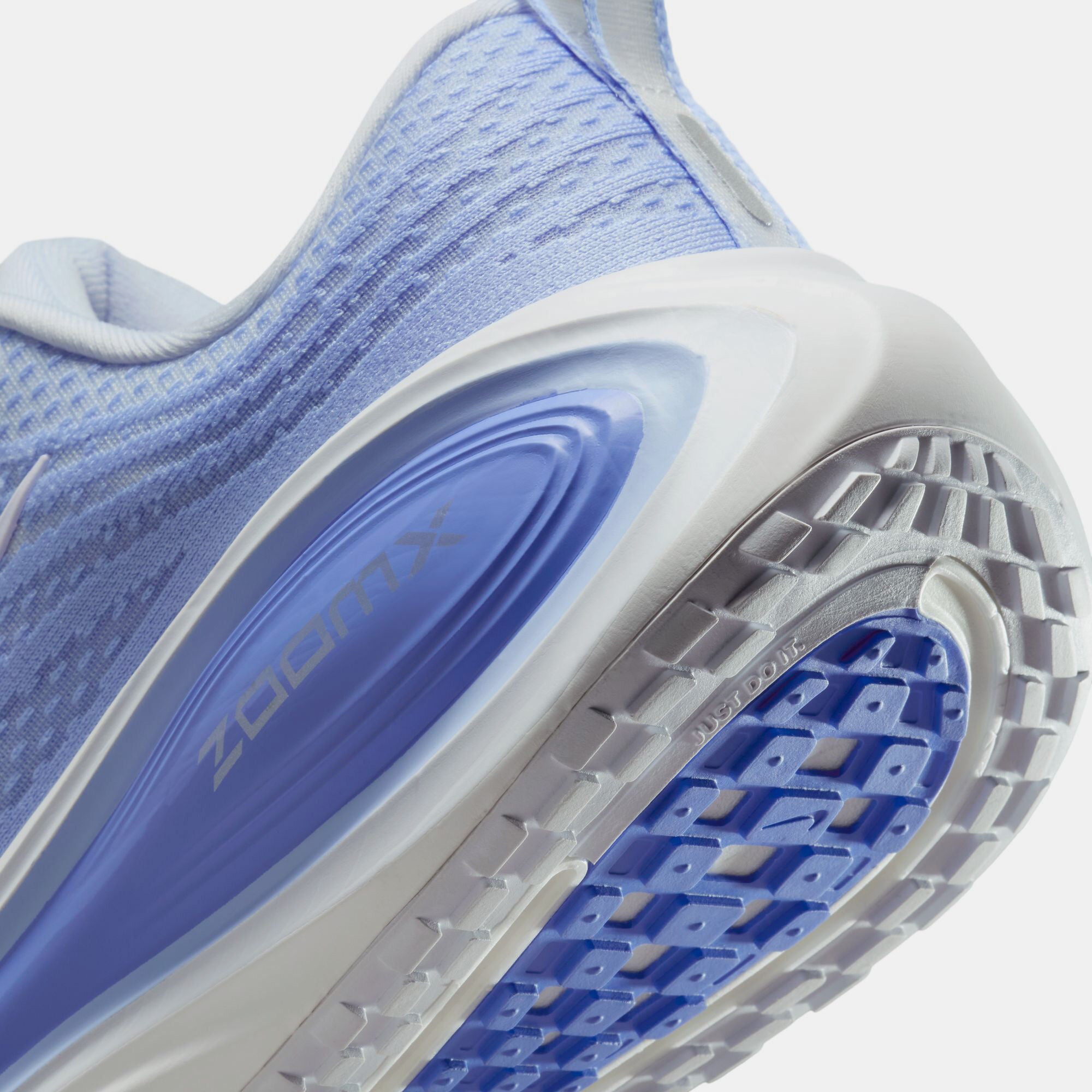 Womens Vomero Plus Running Shoe