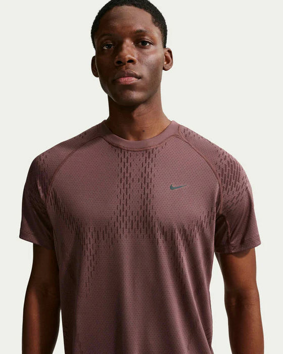 Mens Dri-Fit Stride Novelty Short Sleeve T-Shirt