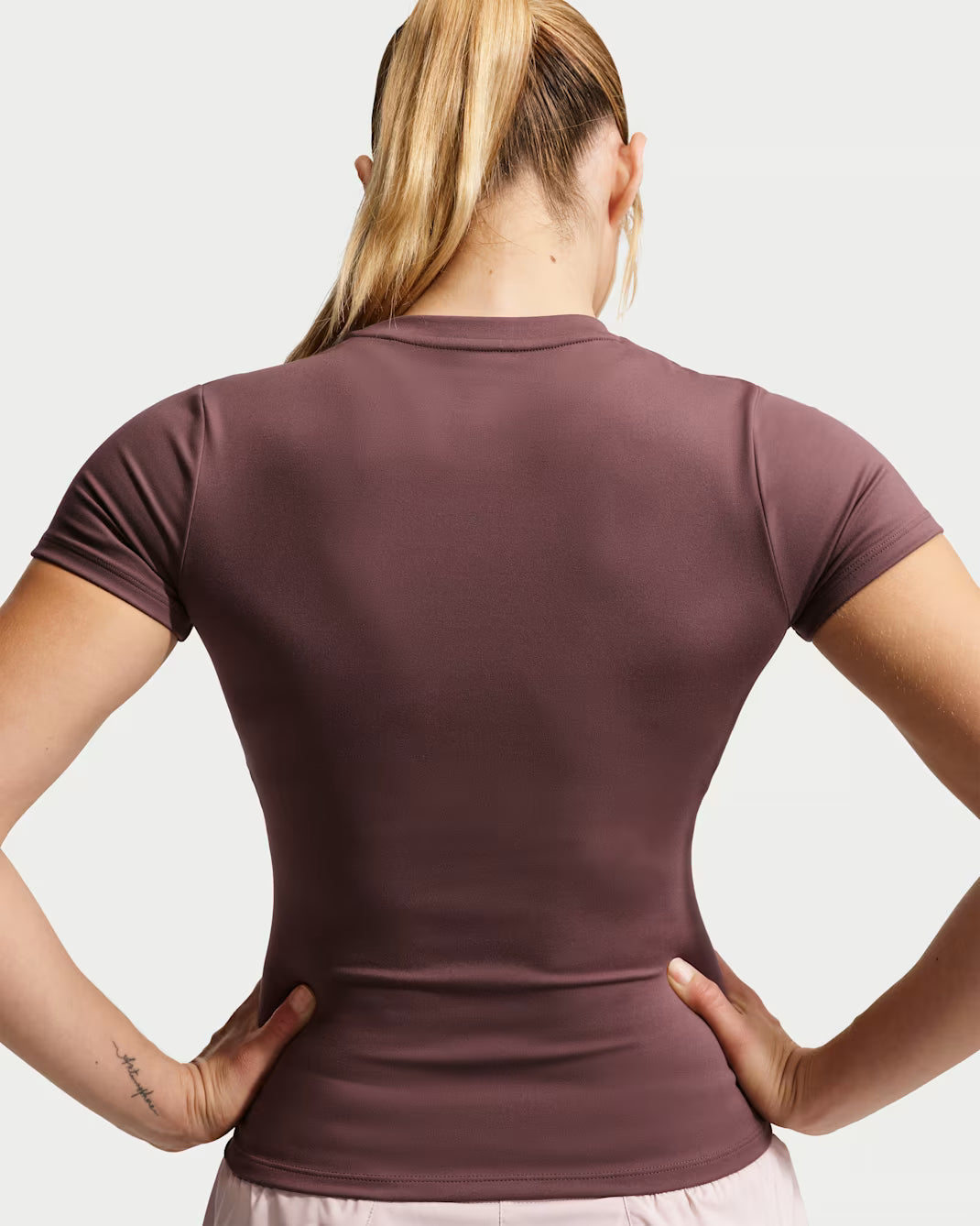 Womens Training Dri Fit hort Sleeve Tshirt