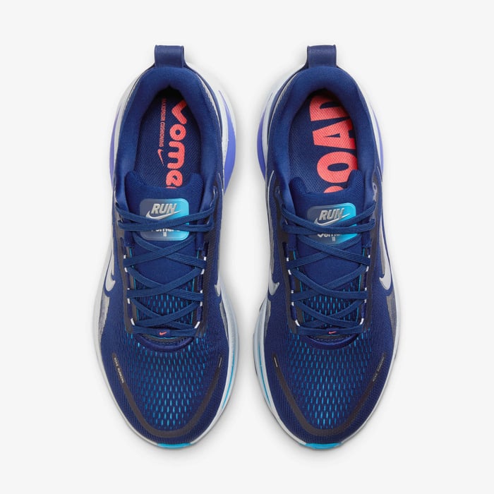Mens Vomero 18 Running Shoe