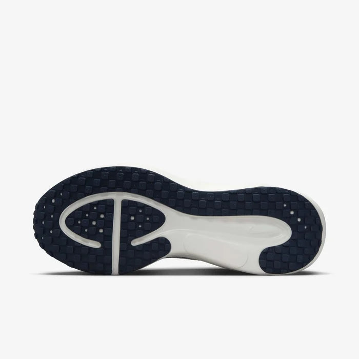 Womens Revolution 8 Running Shoe