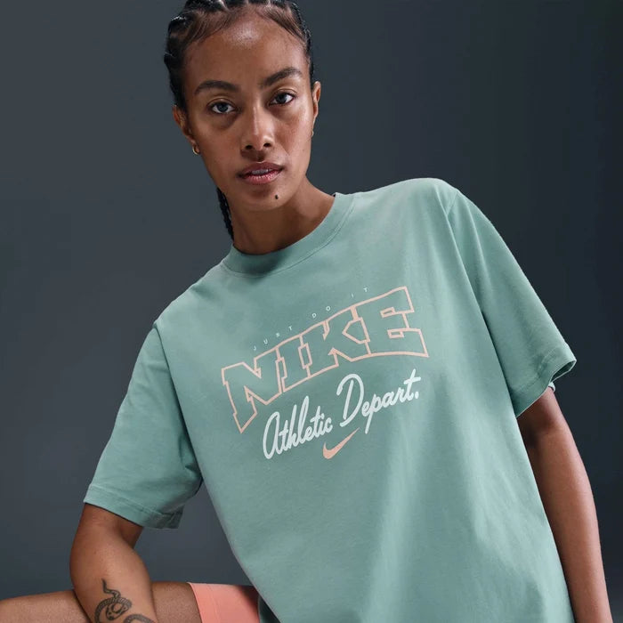 Womens Loose Short Sleeve Graphic T-Shirt