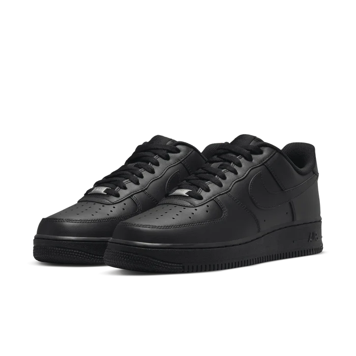 Air Force 1 07 LE Shoe