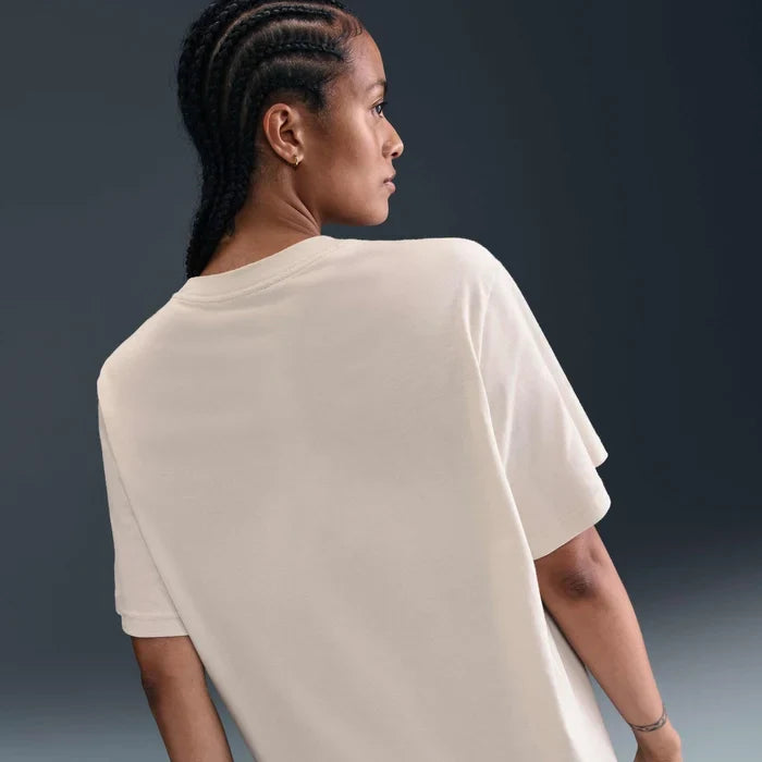 Womens Sportswear Essential Short Sleeve Tees