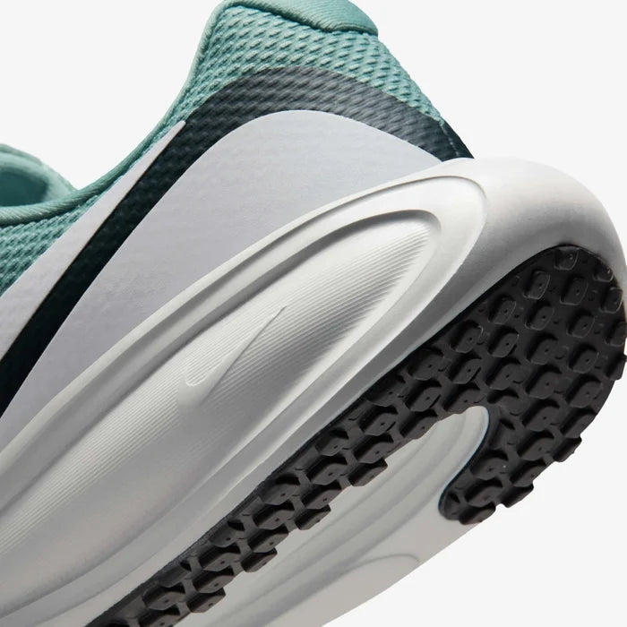 Mens Revolution 8 Running Shoe