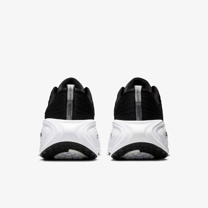 Mens Vomero Plus Running Shoe