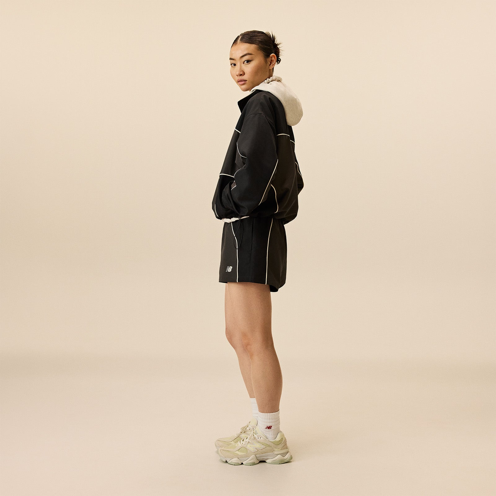 Womens 9060 Shoe