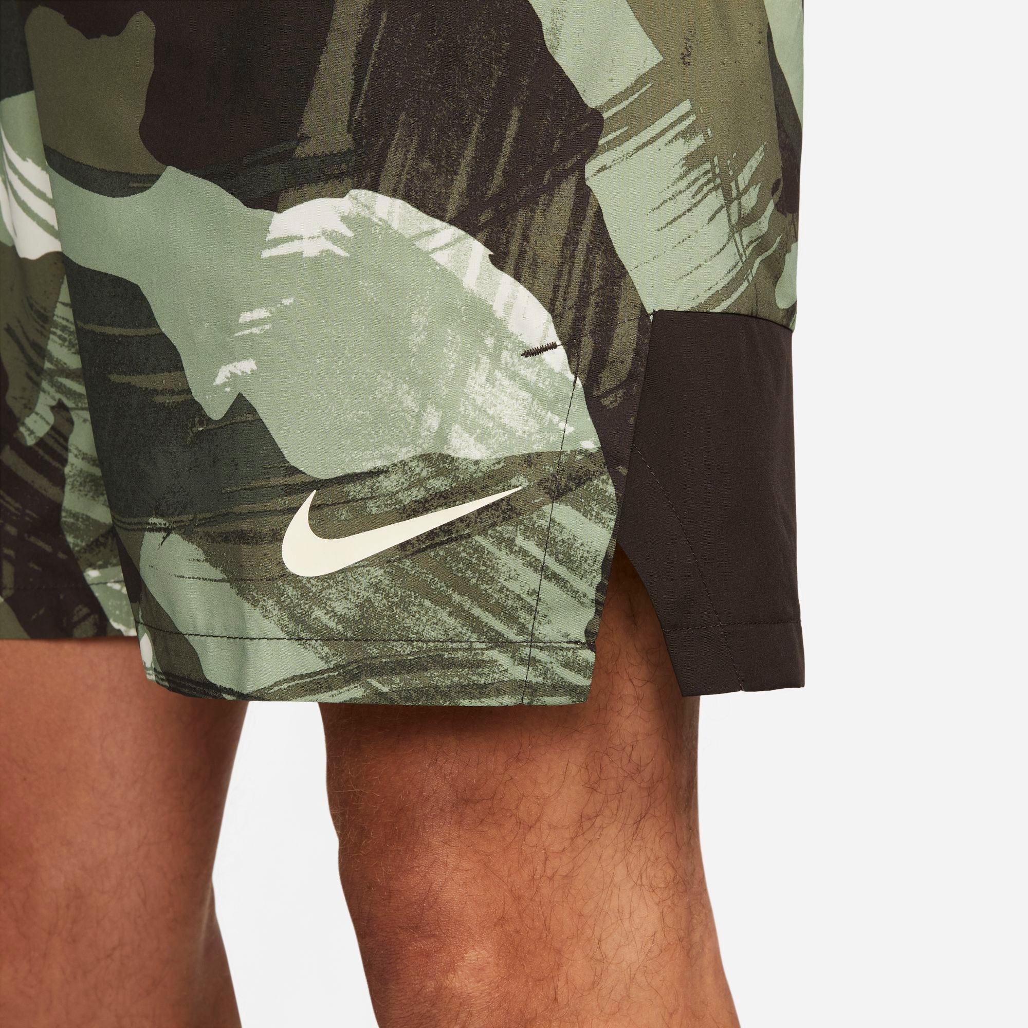 Mens Dri-Fit Flex Woven 9 Inch Camo Short