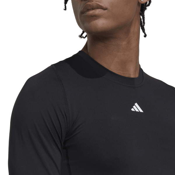 Mens Techfit Longsleeve Top